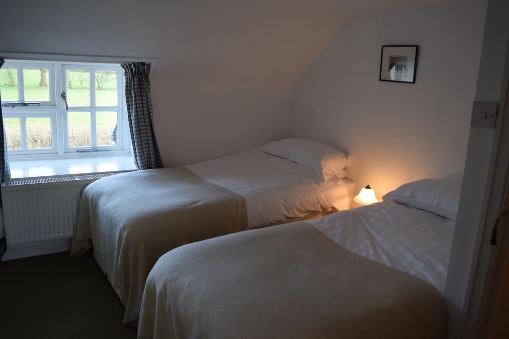 Ceiros Cottage Llangammarch Wells Extérieur photo